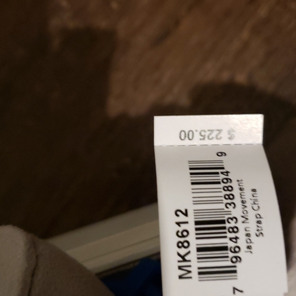 Watch - Picture 4 of 6